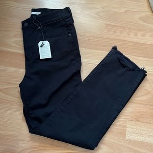 NWT Levi’s 724 High Rise Straight Leg Ripped Jeans